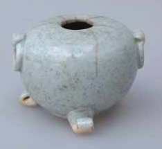 中国製青白磁小壺